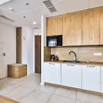 Wola Tower Deluxe Separate Bedroom With Free Garage - By Perfect Apart